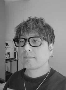 建築家の顔写真